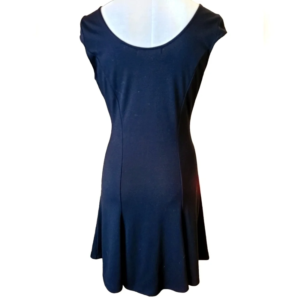 Casual Couture Black Dress w/ Full Frontal Zipper1 - Picture 3 of 3